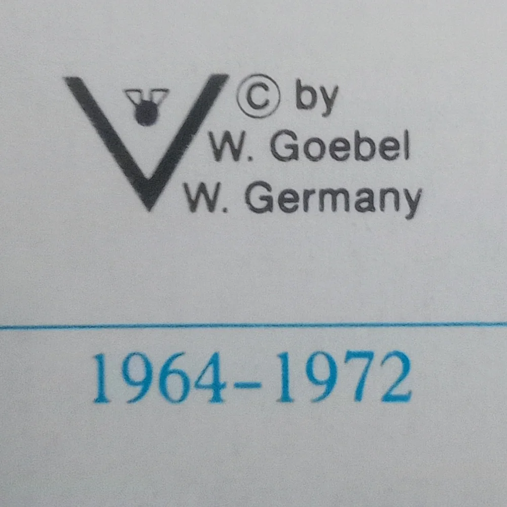 Goebel Hummel "Knitting Lesson" - Picture 7 of 7